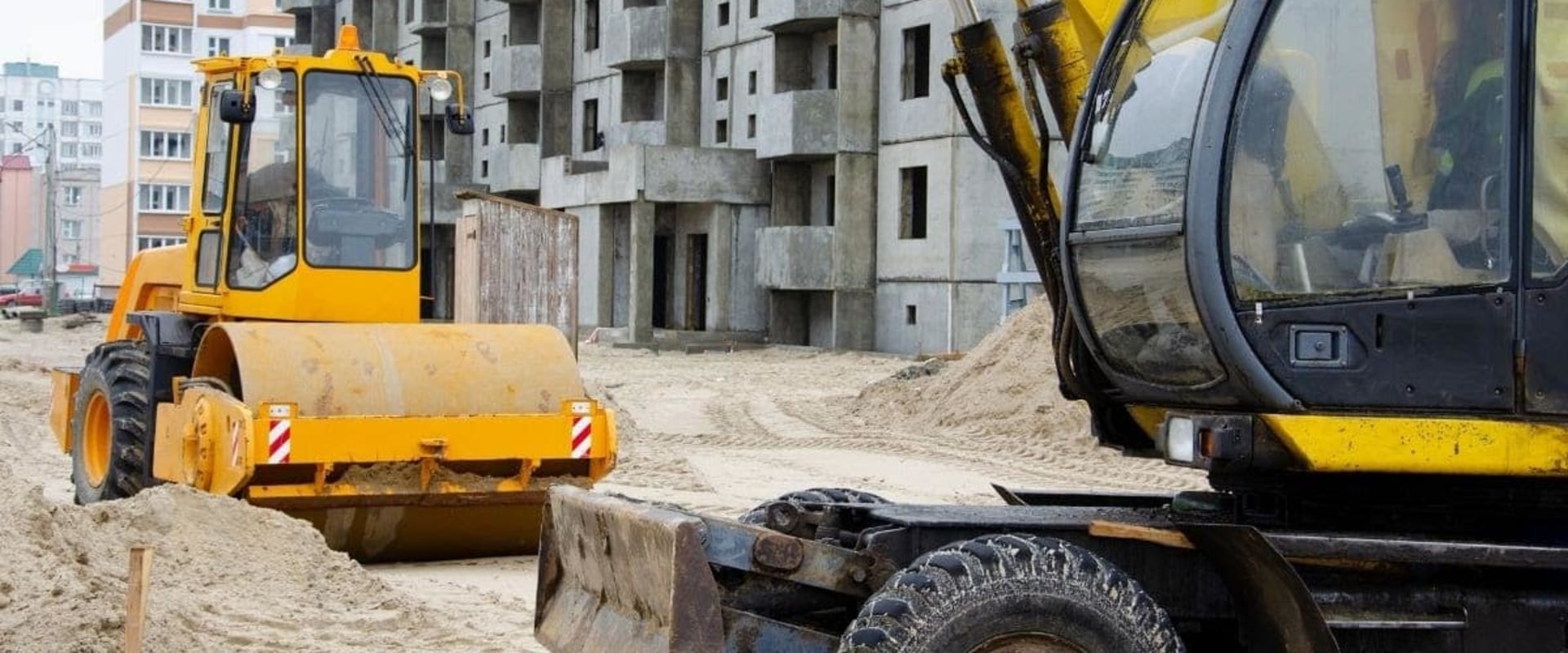 The Advantages of Renting vs Buying Construction Equipment